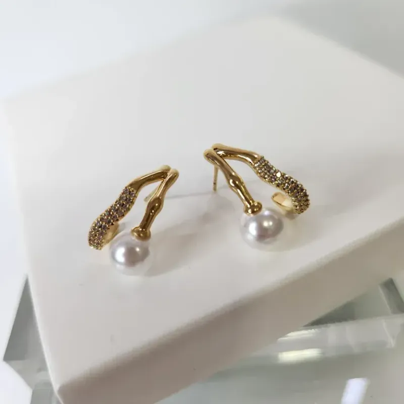 BRINCO OURO TRONCO PÉROLA