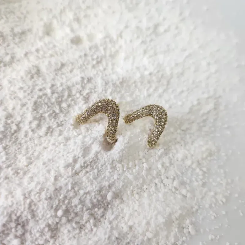 BRINCO OURO GANCHO ZIRC