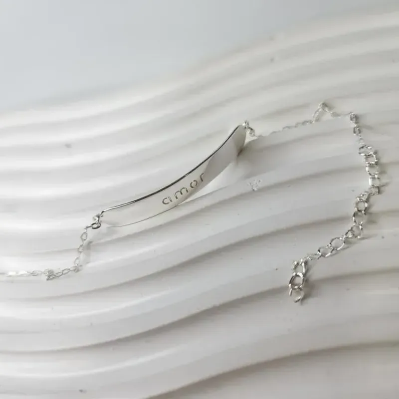 PULSEIRA PRATA PLACA AMOR