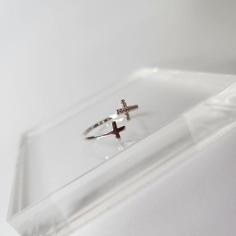 ANEL PRATA AJUSTÁVEL CRUZ