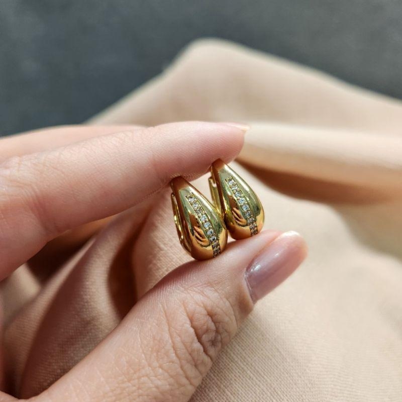 BRINCO ARGOLA OURO LISA GOTA FIO ZIRC