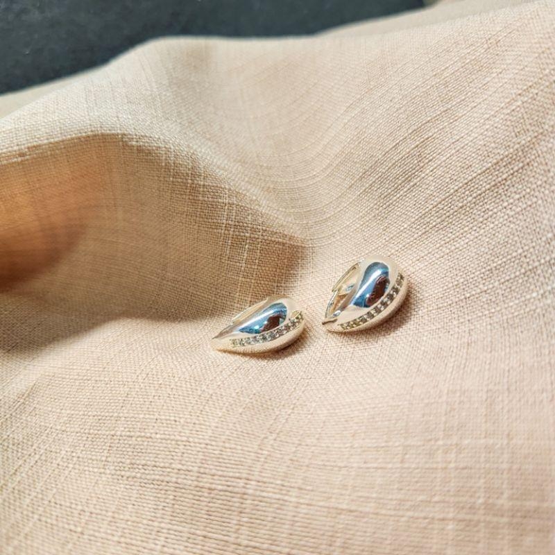 BRINCO ARGOLA PRATA LISA GOTA FIO ZIRC