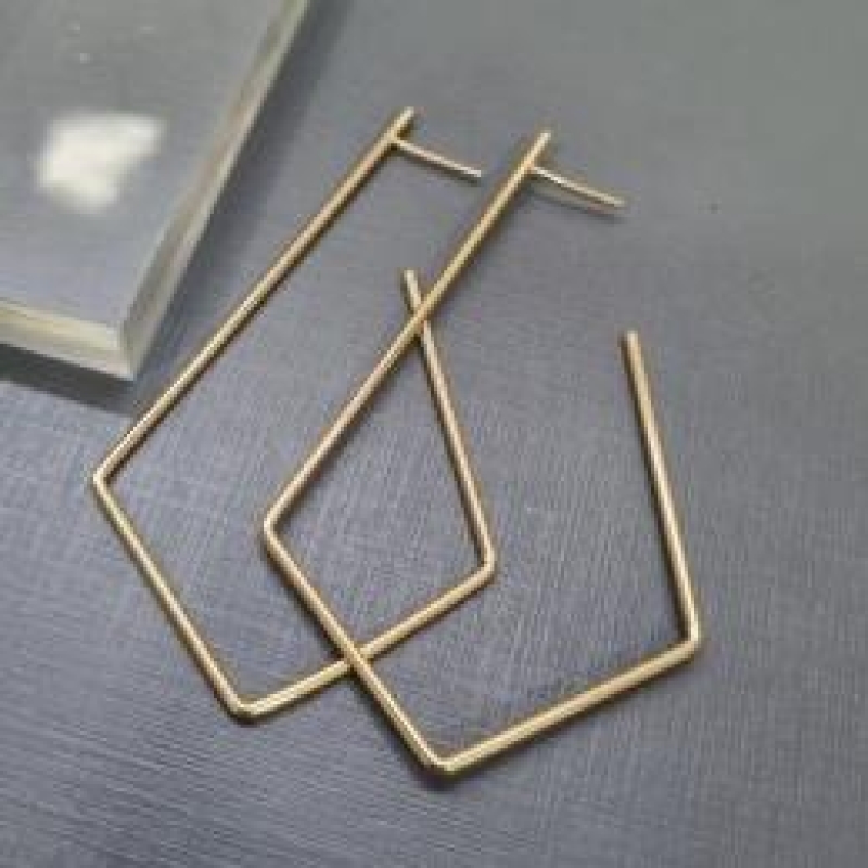 BRINCO OURO ARGOLA losango G	