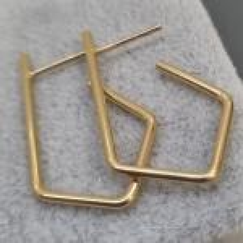 BRINCO OURO ARGOLA LOSANGO P	