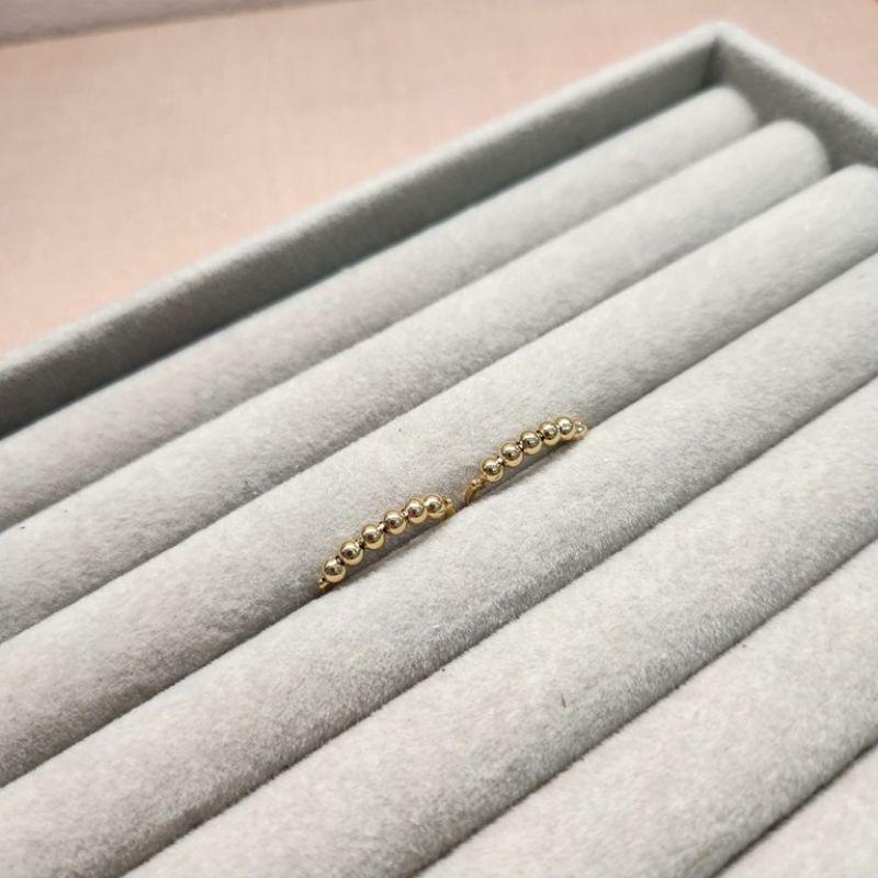 BRINCO OURO BOLINHAS LISAS