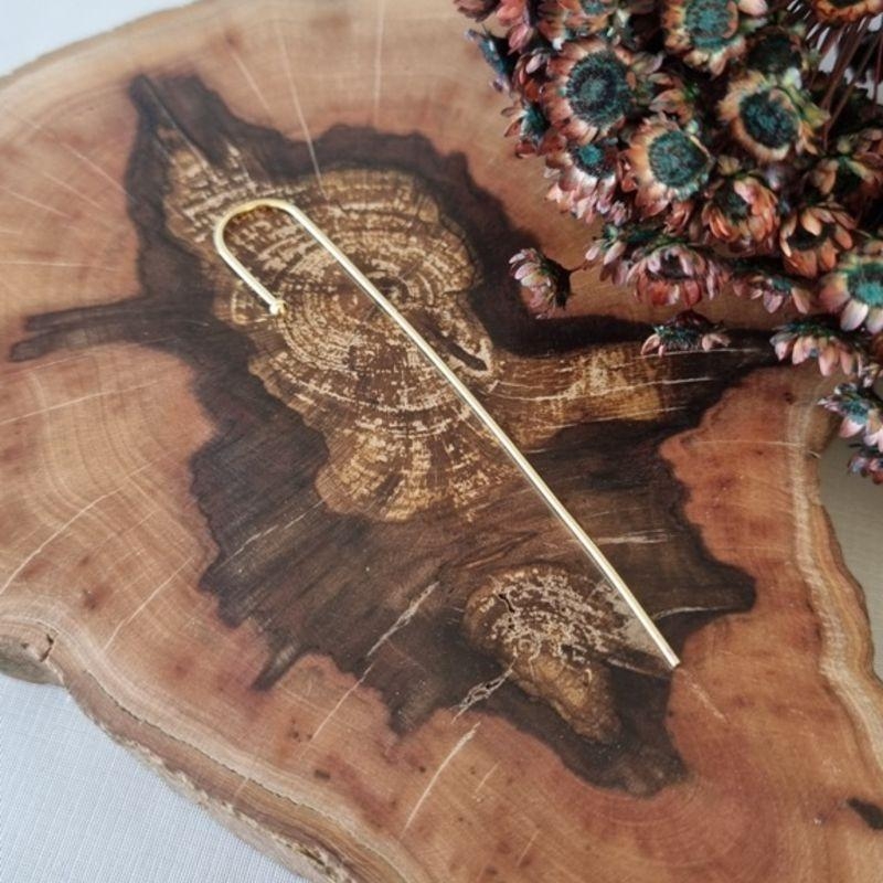 BRINCO OURO EAR PIN OURO CLEAN