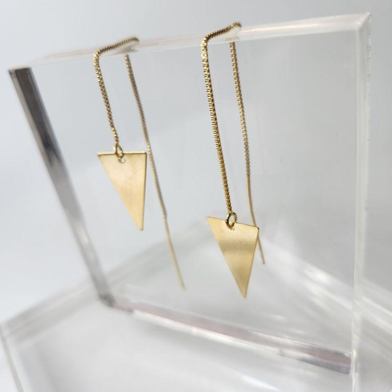 BRINCO OURO FIO TRIANGULO