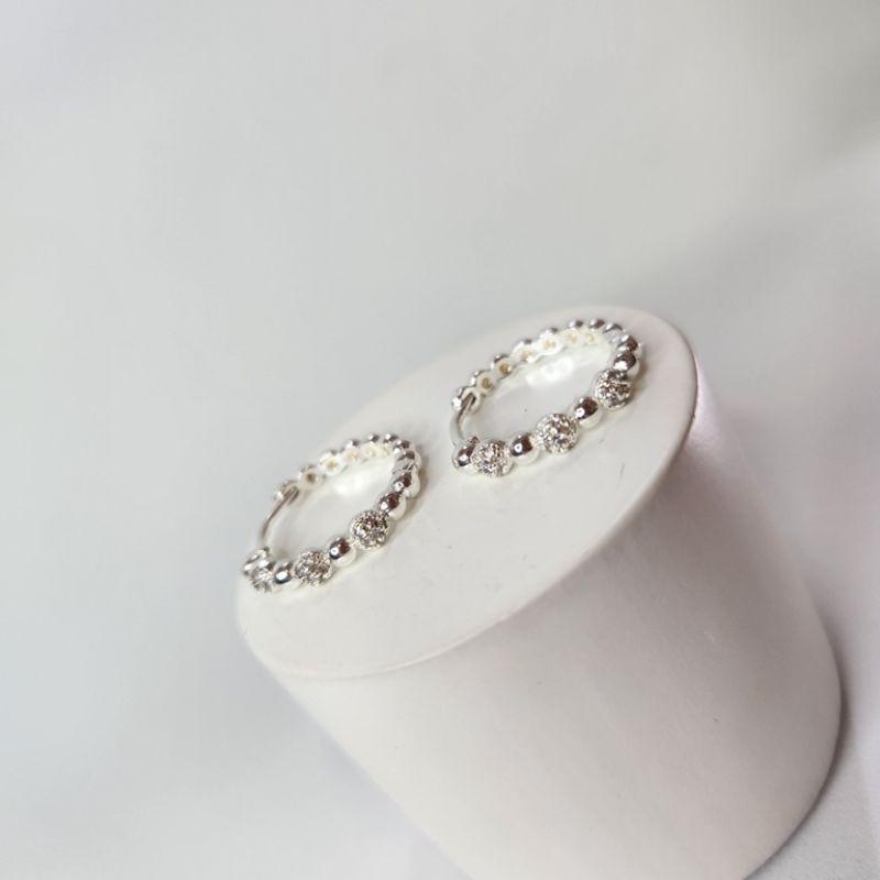 BRINCO PRATA ARGOLA BOLINHAS L Z