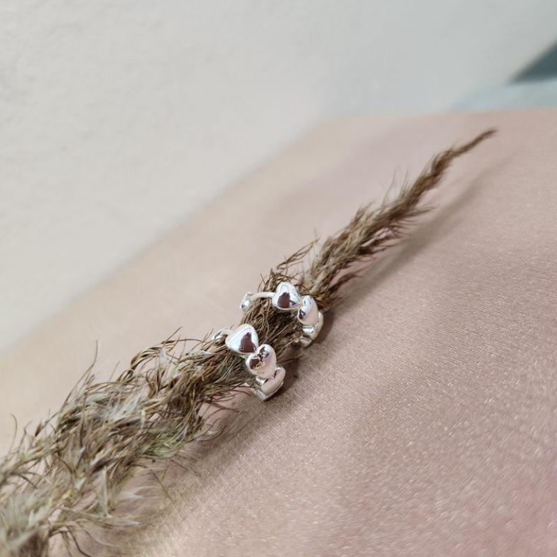 BRINCO PRATA ARGOLA CORAÇÕES P