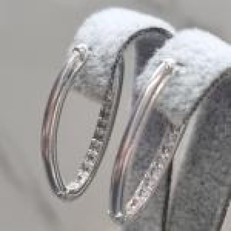 BRINCO PRATA ARGOLA OVAL ZIRC LISA