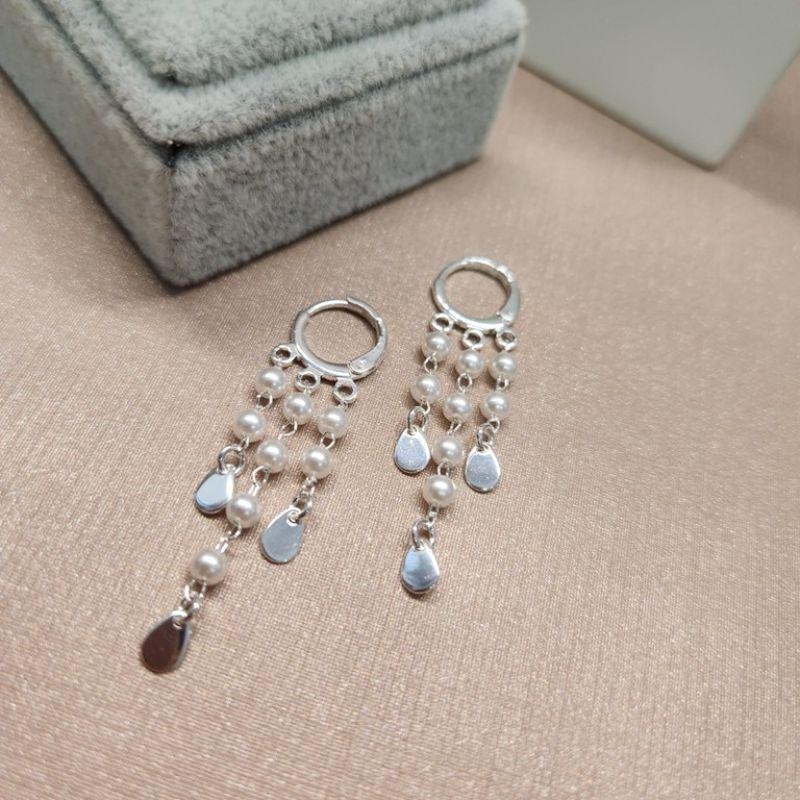 BRINCO PRATA ARGOLA TRANQ PÉROLAS