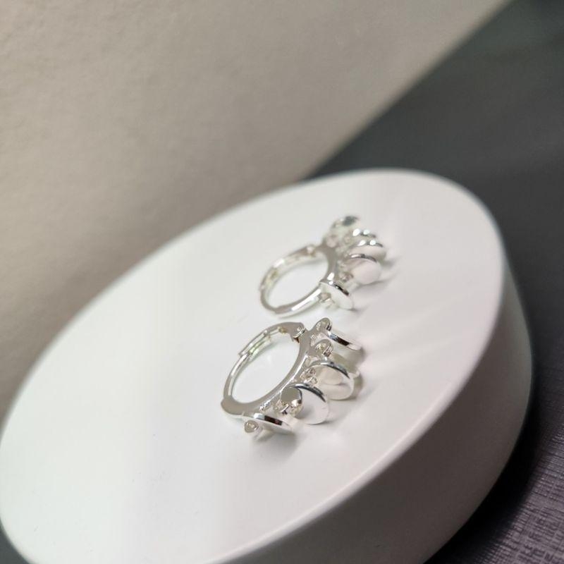 BRINCO PRATA ARGOLA TRANQUETA DISCO