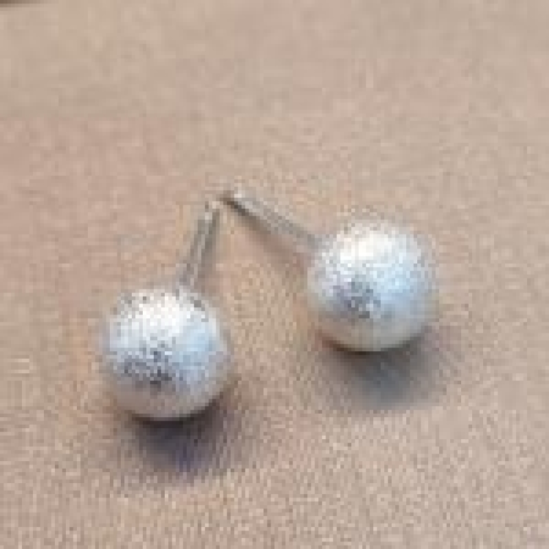BRINCO PRATA BOLA CRAQUELADA G