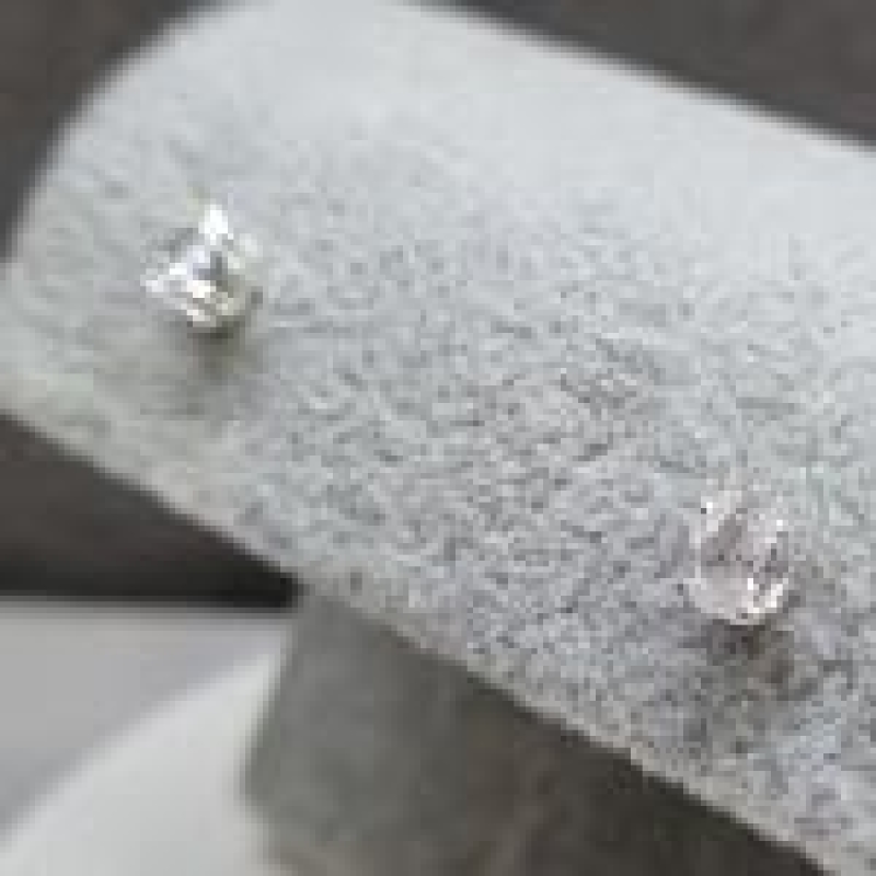 BRINCO PRATA CRISTAL GOTA	