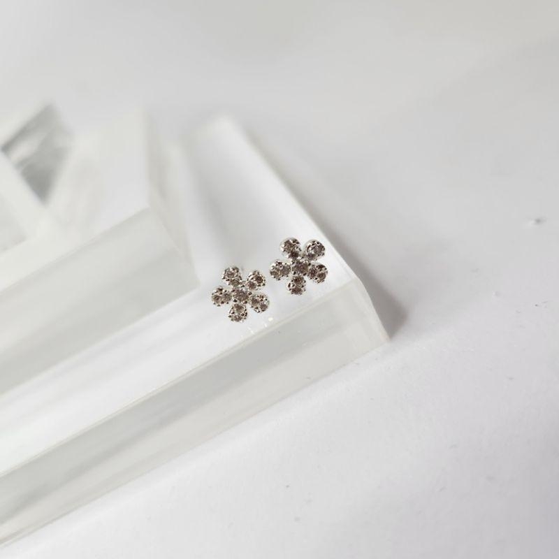 BRINCO PRATA FLOR P