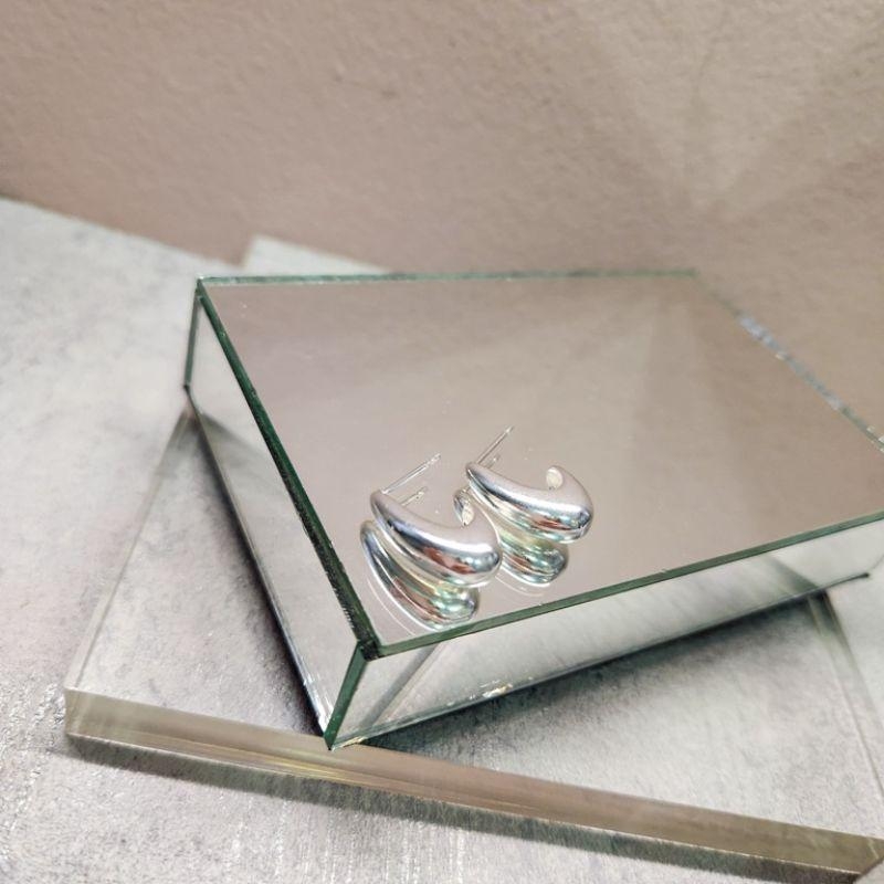 BRINCO PRATA MEIA ARGOLA CLEAN