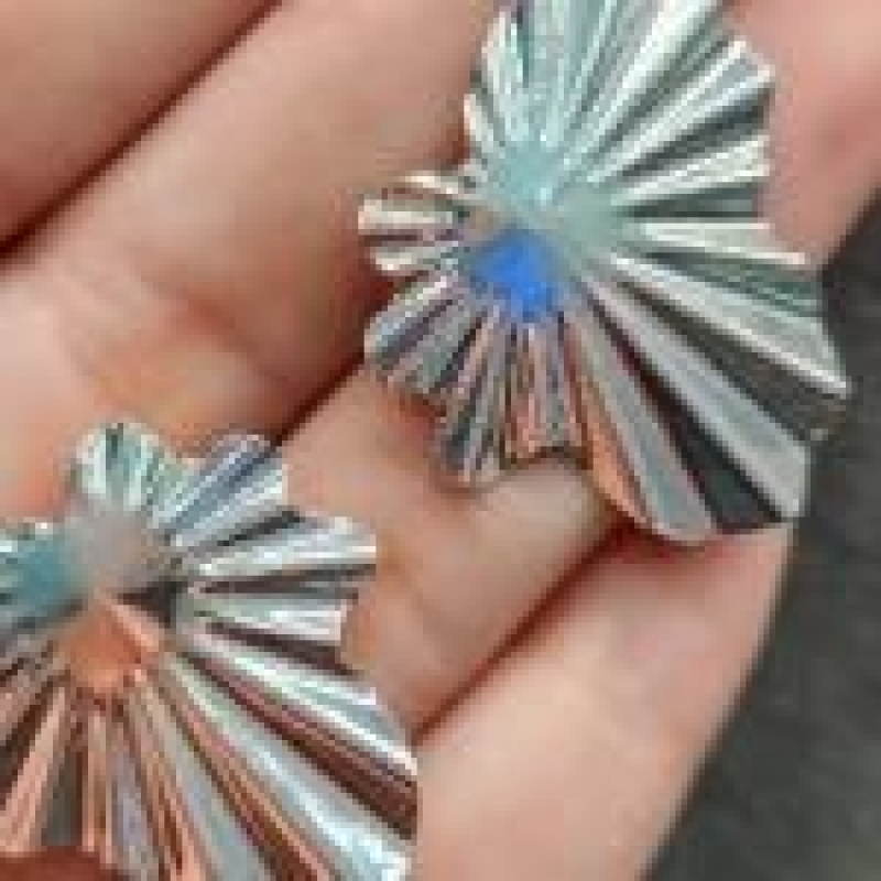 BRINCO PRATA RAIOS DE SOL