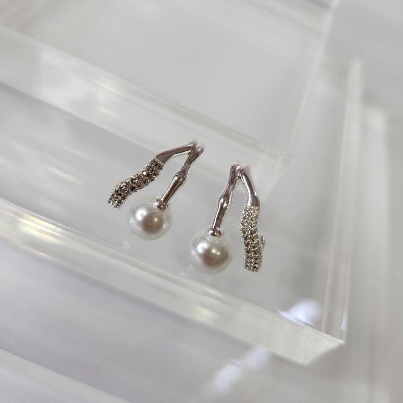 BRINCO PRATA TRONCO PÉROLA