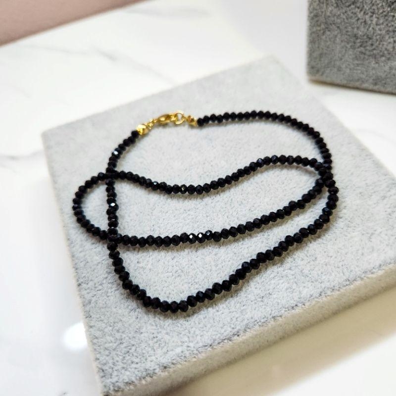 COLAR OURO CRISTAL PRETO