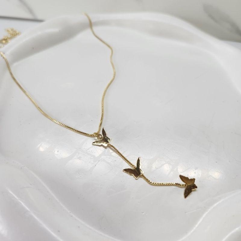 COLAR OURO GRAVATINHA BORBOLETAS