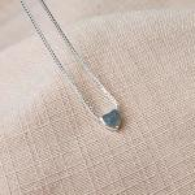 COLAR PRATA CORAÇÃO