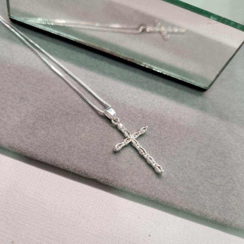 COLAR PRATA CRUZ NAVETES