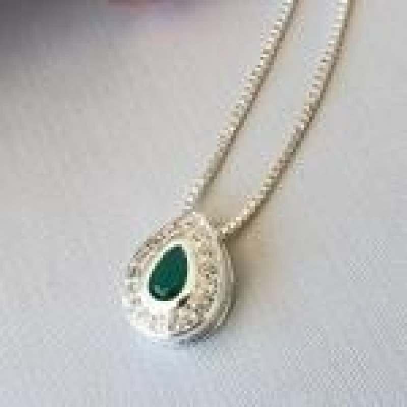 COLAR PRATA GOTA Z ESMERALDA