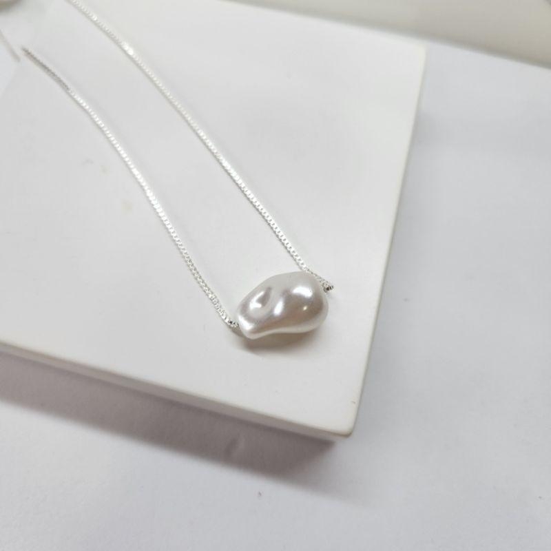 COLAR PRATA PÉROLA BARROCA