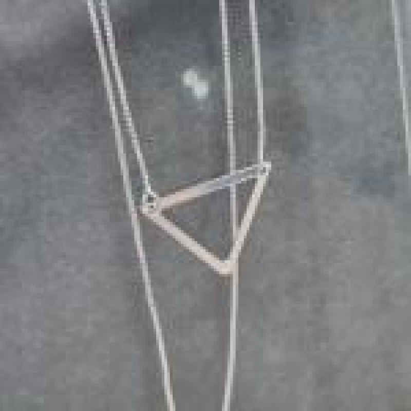COLAR PRATA TRIANGULO VAZADO	