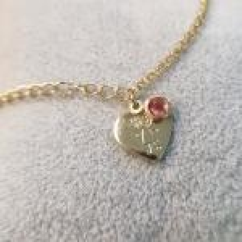PULSEIRA OURO CORAÇÃO MENINA	