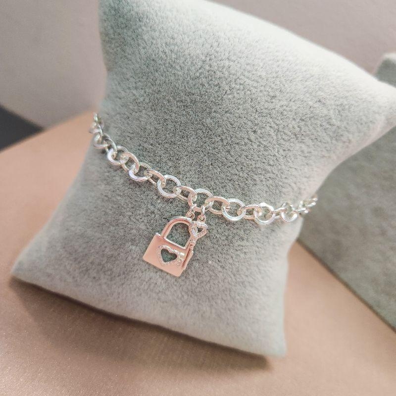 PULSEIRA PRATA CADEADO CHAVE