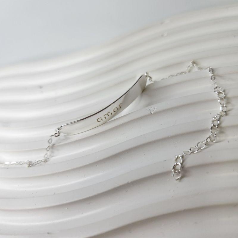 PULSEIRA PRATA PLACA AMOR