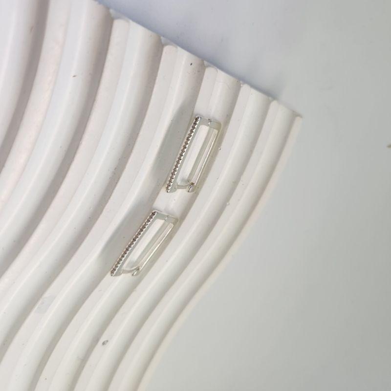 BRINCO PRATA ARGOLA RET ZIRC	G