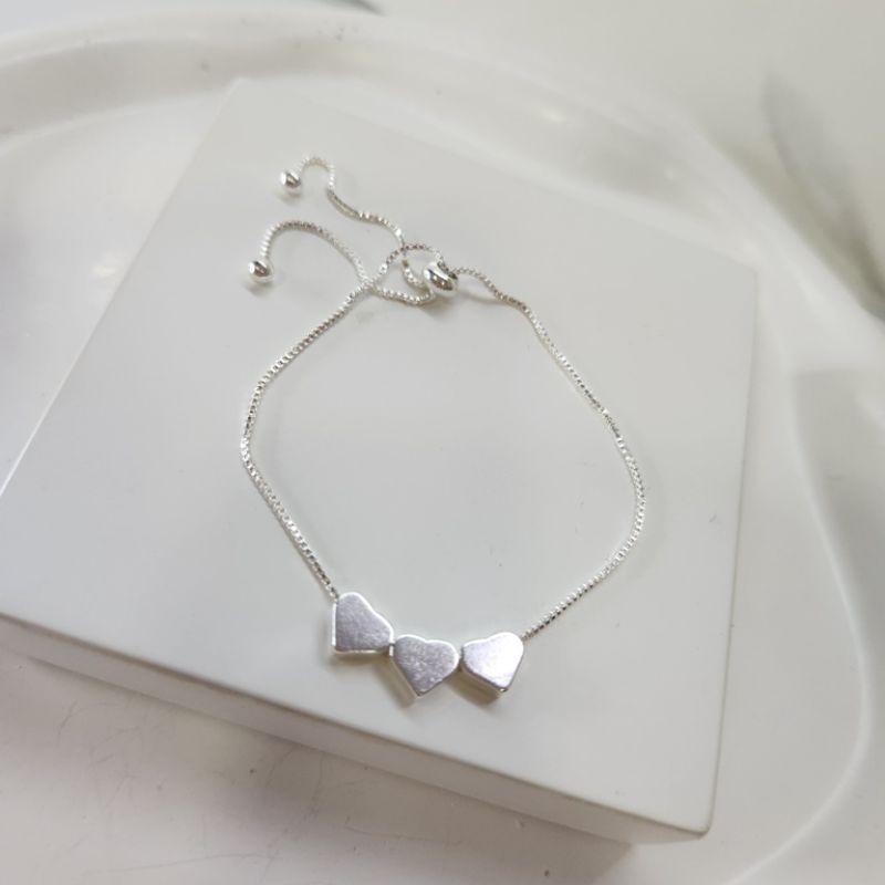 PULSEIRA PRATA 3 CORAÇÕES