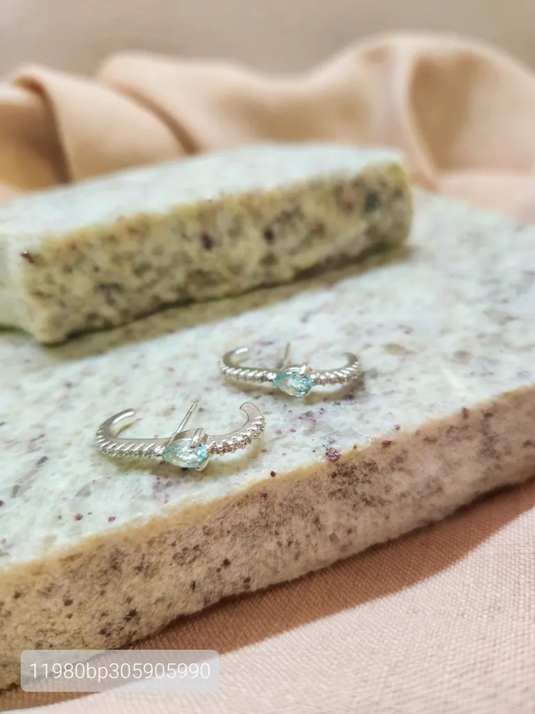 BRINCO EAR HOOK  PRATA ACQUA