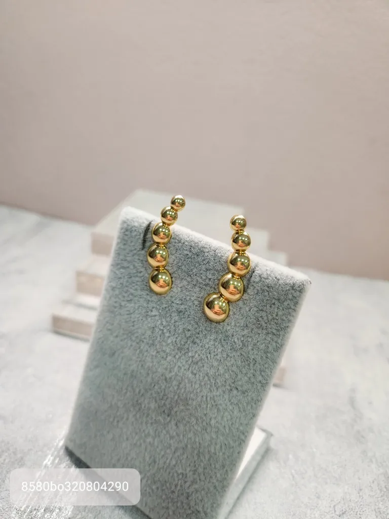 BRINCO OURO EAR CUFF BOLAS