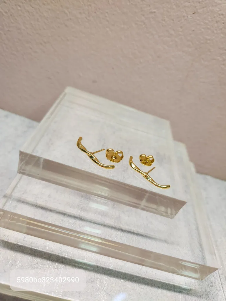 BRINCO OURO EAR HOOK TORCIDO