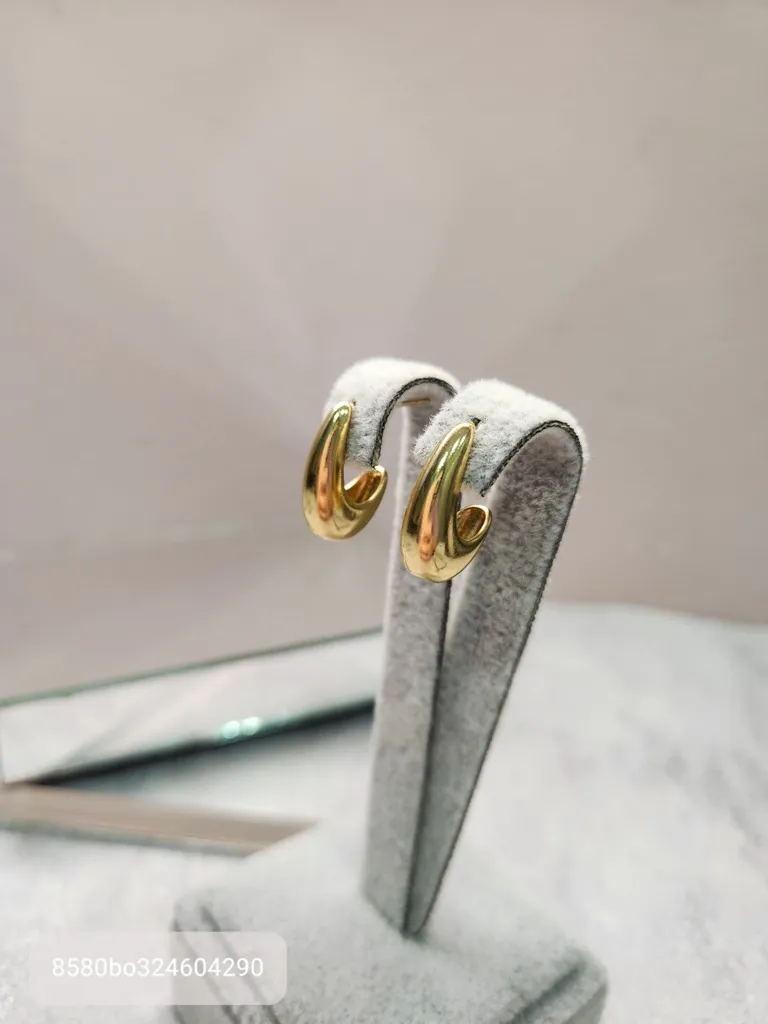 BRINCO OURO MEIA ARGOLA CLEAN