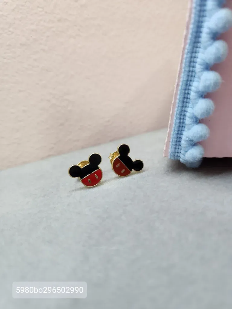 BRINCO OURO MICKEY