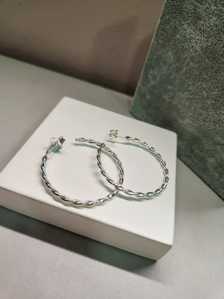 BRINCO PRATA ARGOLA GRANDE ASPIRAL