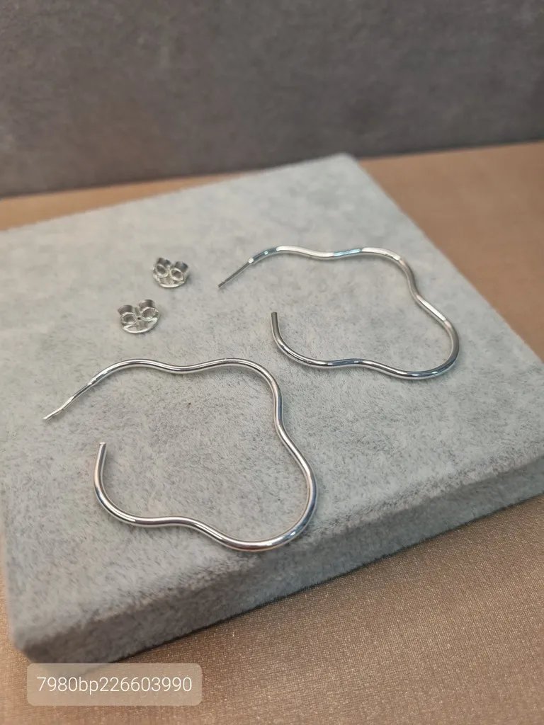 BRINCO PRATA ARGOLA NUVEM