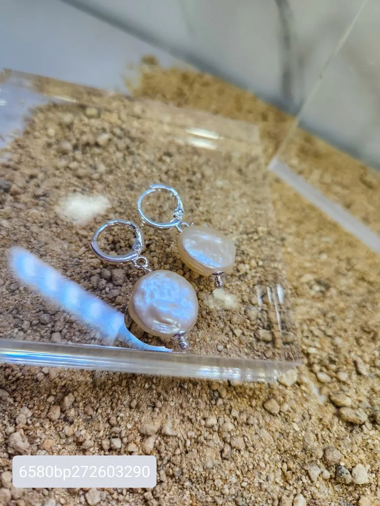 BRINCO PRATA ARGOLA PÉROLA B