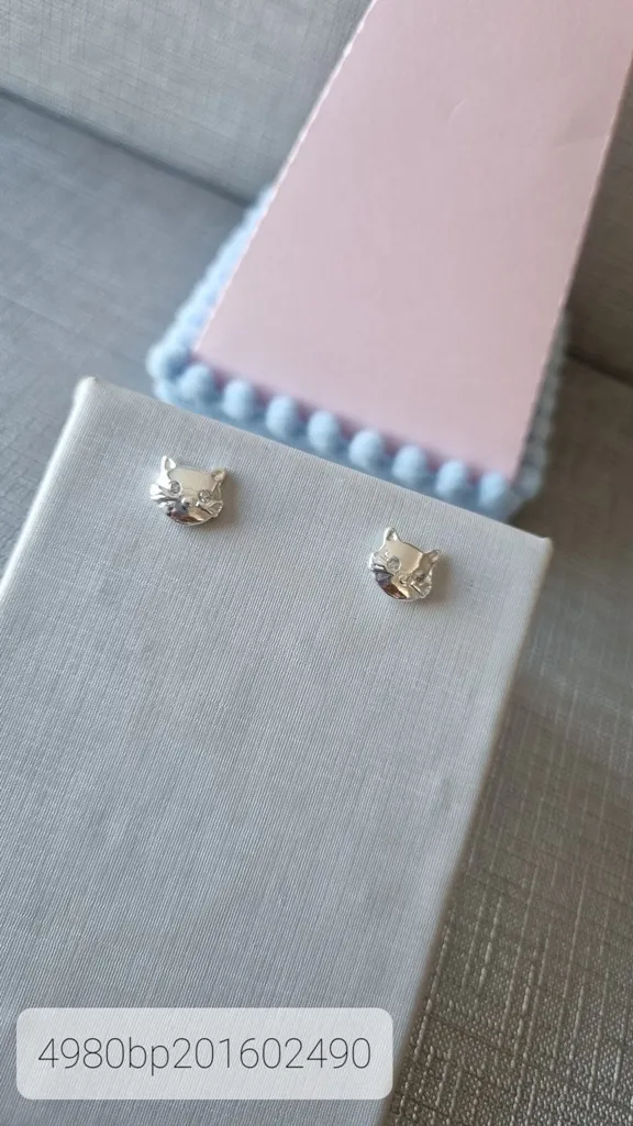 BRINCO PRATA GATINHO