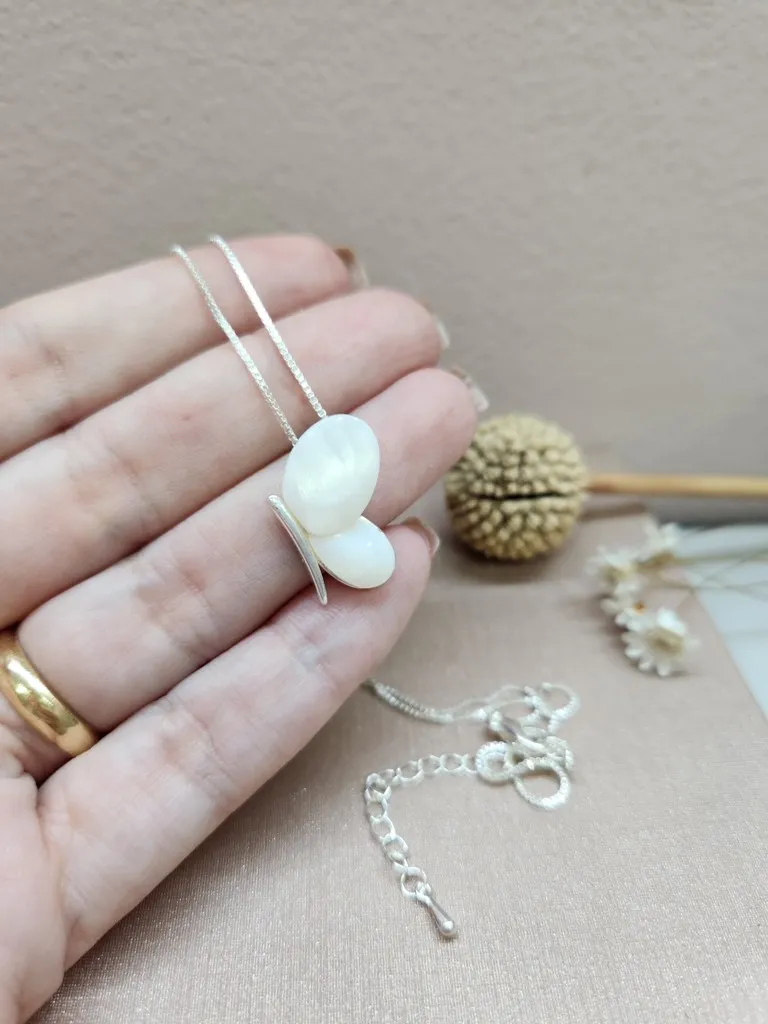 COLAR PRATA BORB MADREPÉROLA