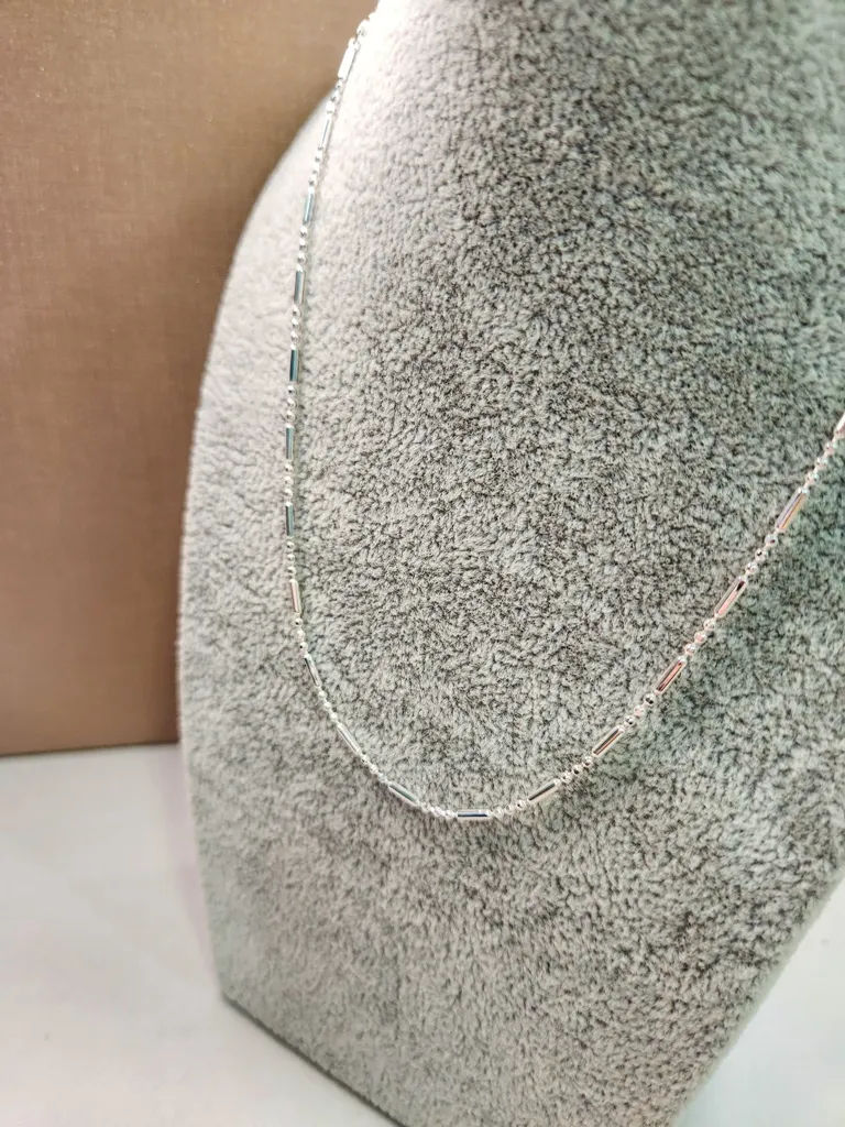 COLAR PRATA CORR PININHOS