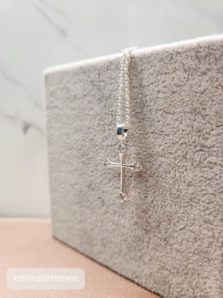 COLAR PRATA CRUZ 3 PONTOS DE LUZ