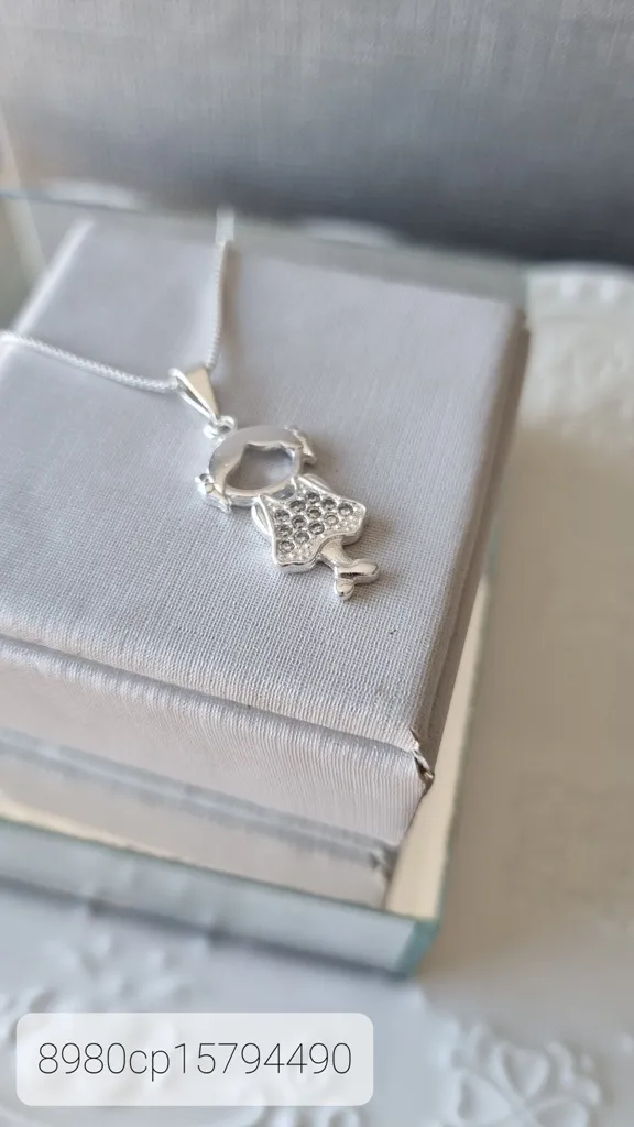 COLAR PRATA MENINA ZIRCÔNIAS