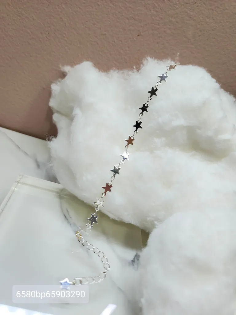 PULSEIRA PRATA ESTRELINHAS CHAPADAS