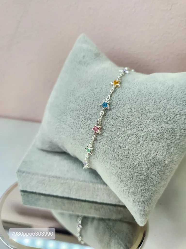 PULSEIRA PRATA ESTRELINHAS COLOR