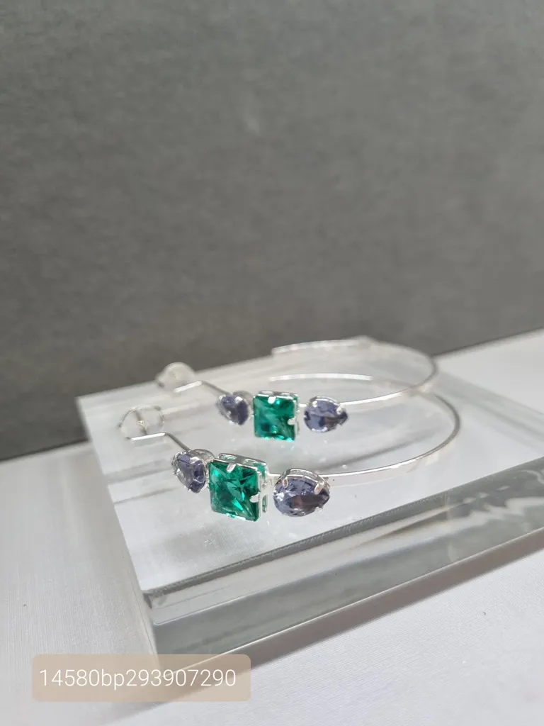 BRINCO PRATA ARGOLA TAN TUR